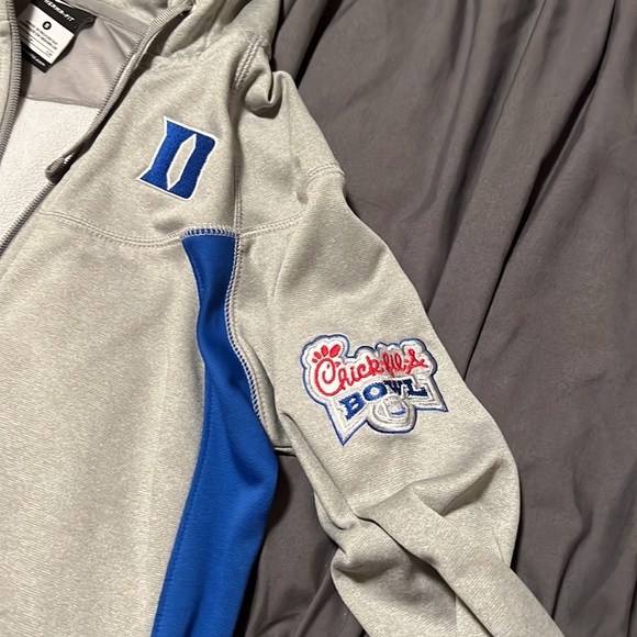 Unisex Nike Duke Sweatshirt - Picture 4 of 4